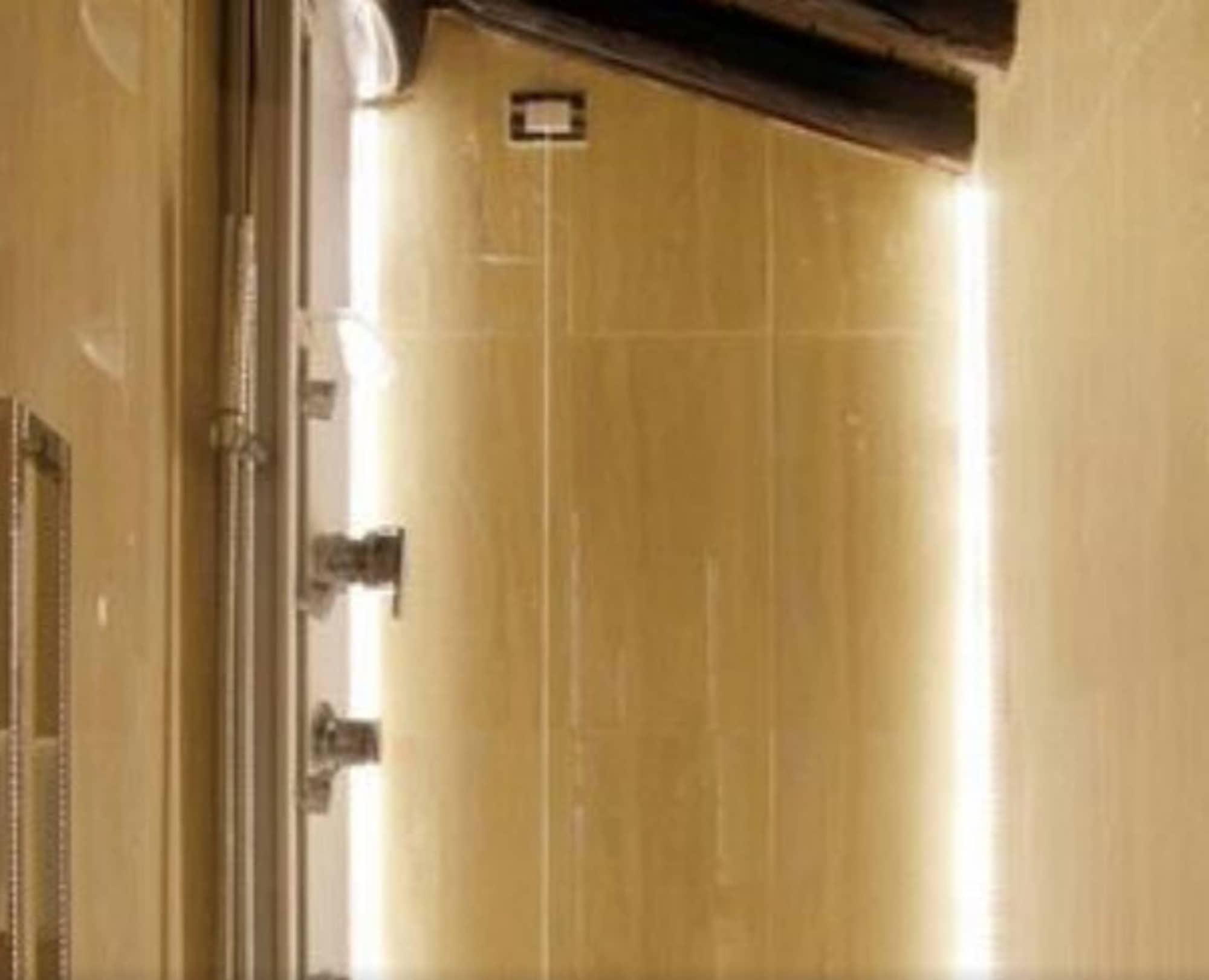 רומא Hotel Albergo Santa Chiara מראה חיצוני תמונה
