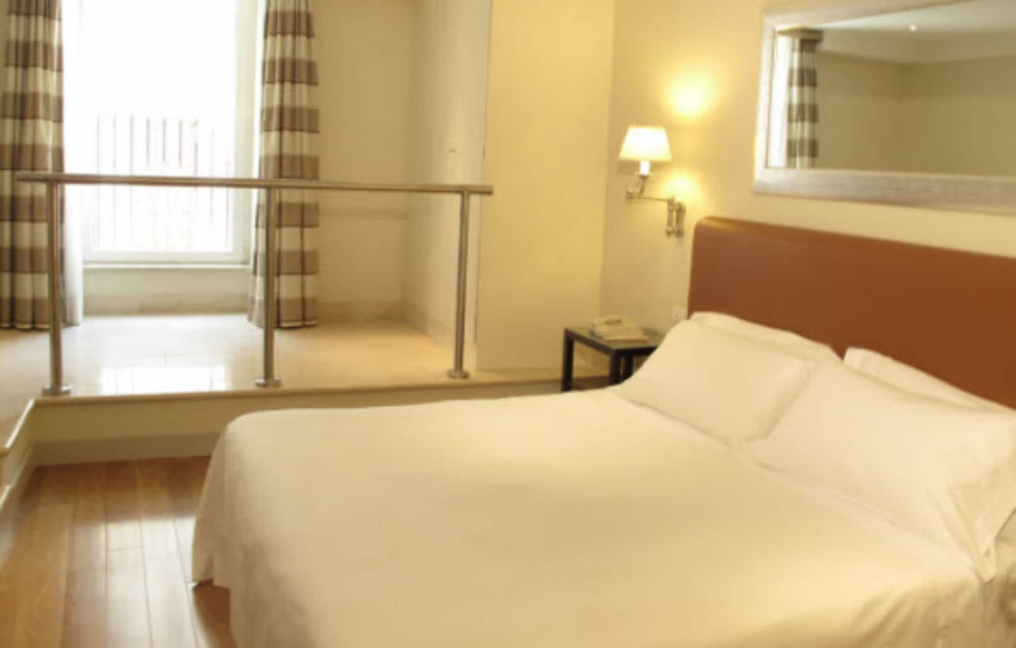 רומא Hotel Albergo Santa Chiara מראה חיצוני תמונה